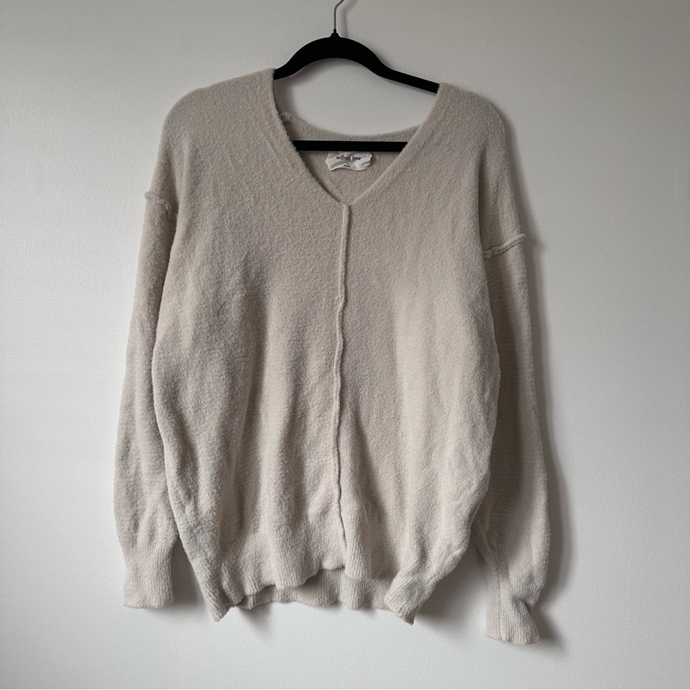 Aritzia Wilfred Hush V Neck Sweater